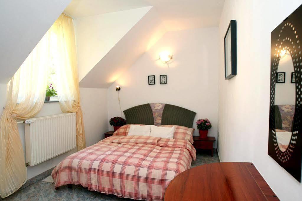 Hotel Szent Kristof Panzio Eger Zewnętrze zdjęcie